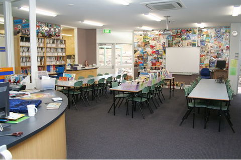 Holy Saviour Primary School - Education NSW 2