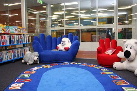 Holy Saviour Primary School - Education NSW 3