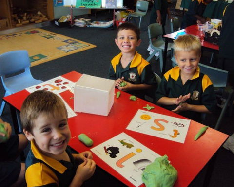 Sacred Heart Primary School Booval - Education NSW 1