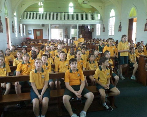 Sacred Heart Primary School Booval - Education NSW 3