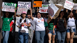 Anti-ICE walkout exposes how school district 'failed' parents, risked student safety: 'Broken my trust' Education NSW
