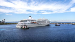 Cruise ship battles rough Pacific seas to save injured, stranded sailor Education NSW